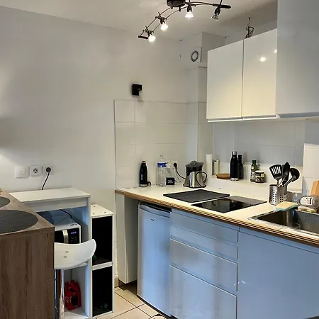 Ferienwohnung La Vue Secrete De Neauphle Exterior foto
